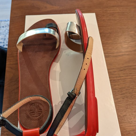 Sandals - Picture 5 of 5